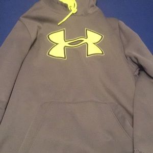 Under armour sweatshirt